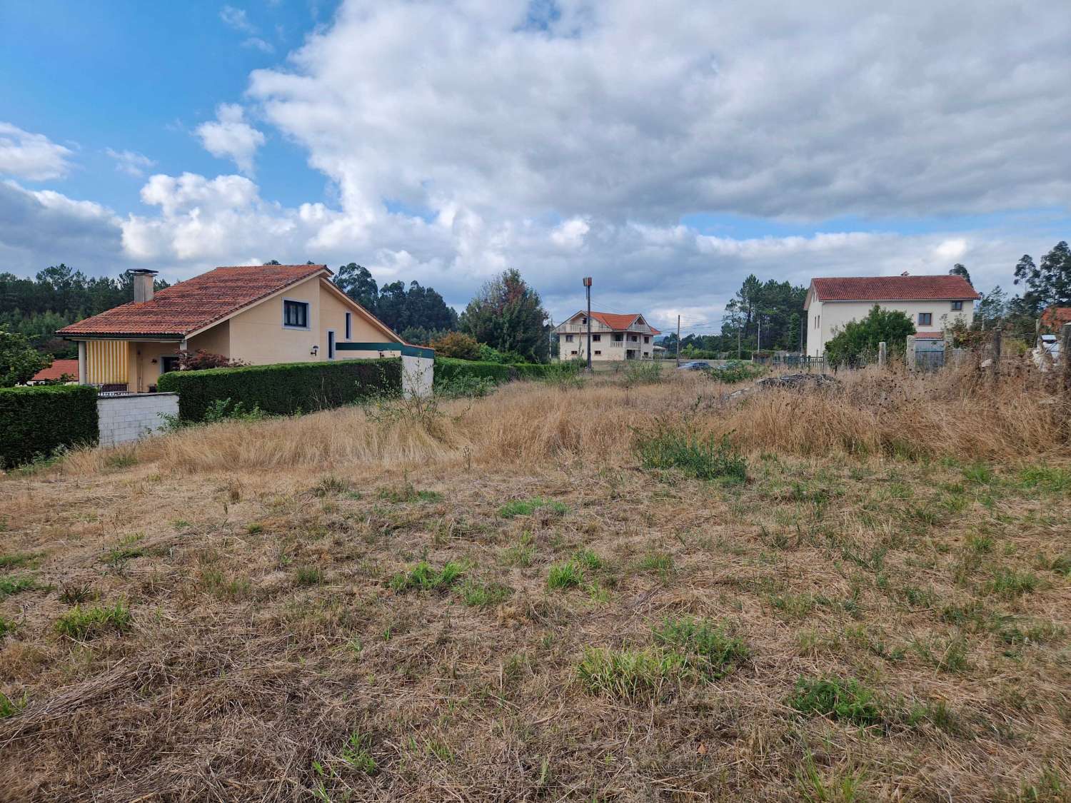 FINCA CON PROYECTO DE OBRA Y PRECIOSAS VISTAS ZONA BUGALLIDO, AMES