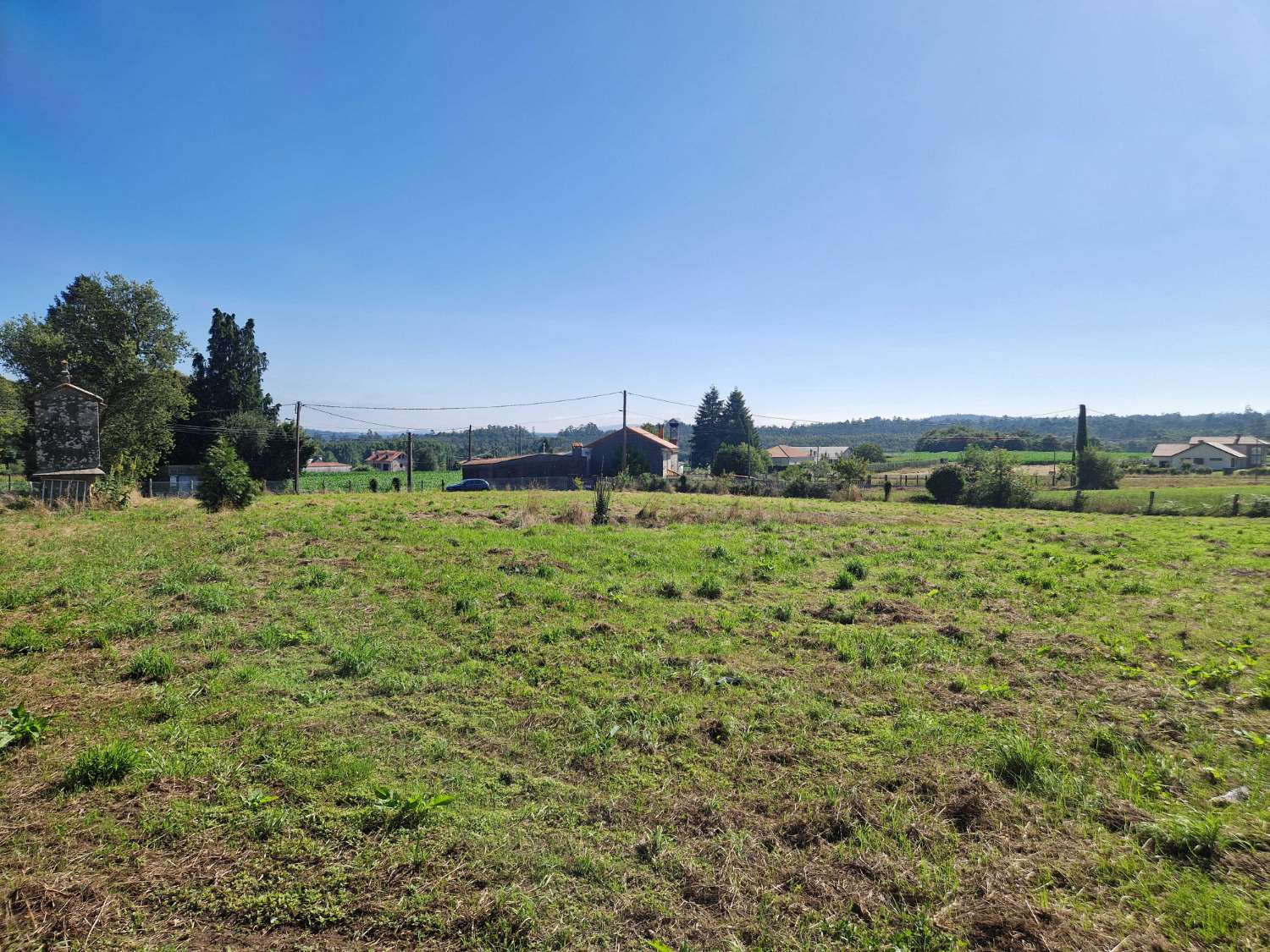 CASA DE PIEDRA CON FINCA SEGREGABLE, ZONA VICESO, BRION